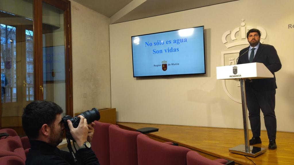 López Miras, este martes, durante su comparecencia de urgencia.