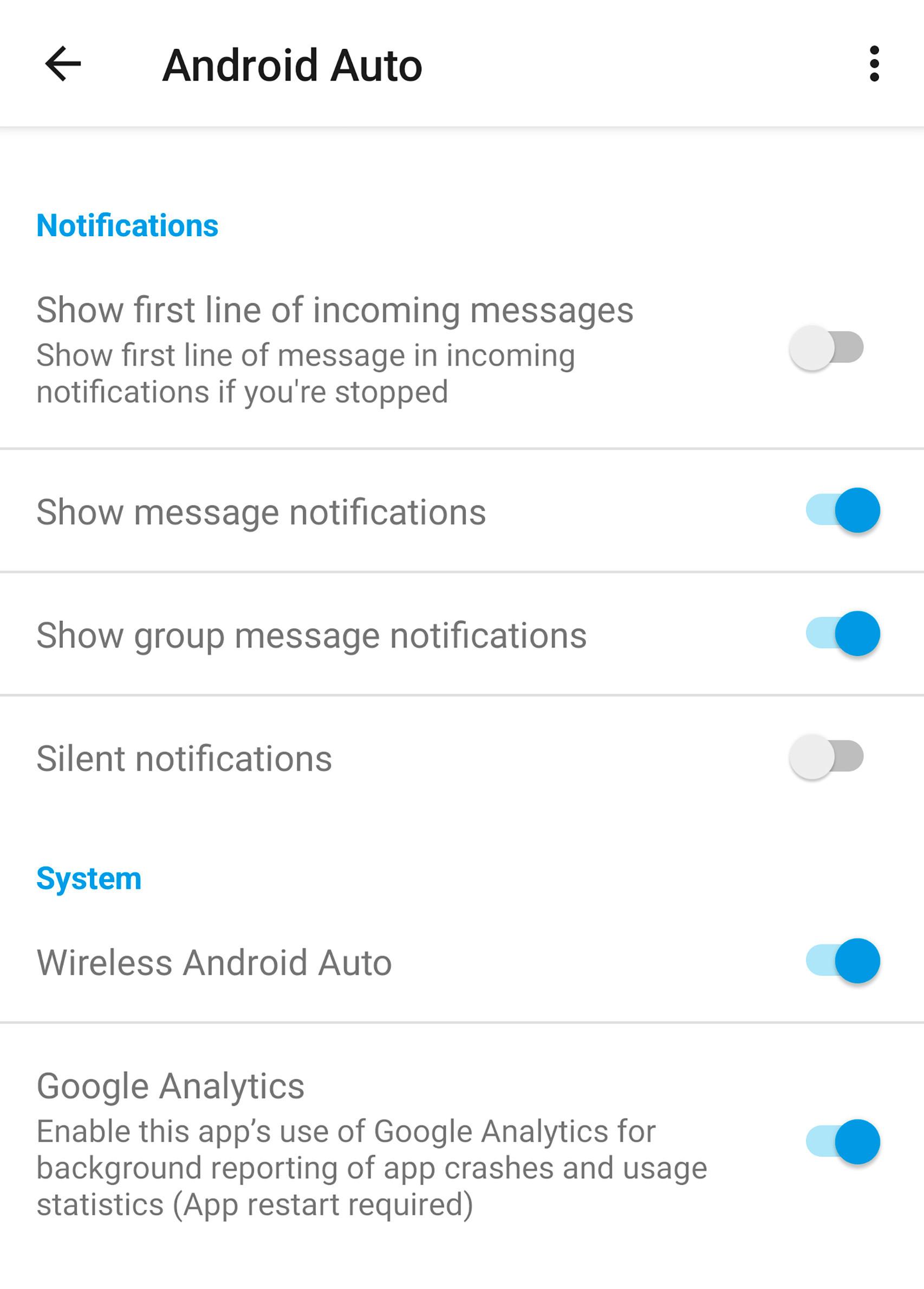 Android Auto en una versión anterior con la opción disponible de desactivar Android Auto inalámbrico