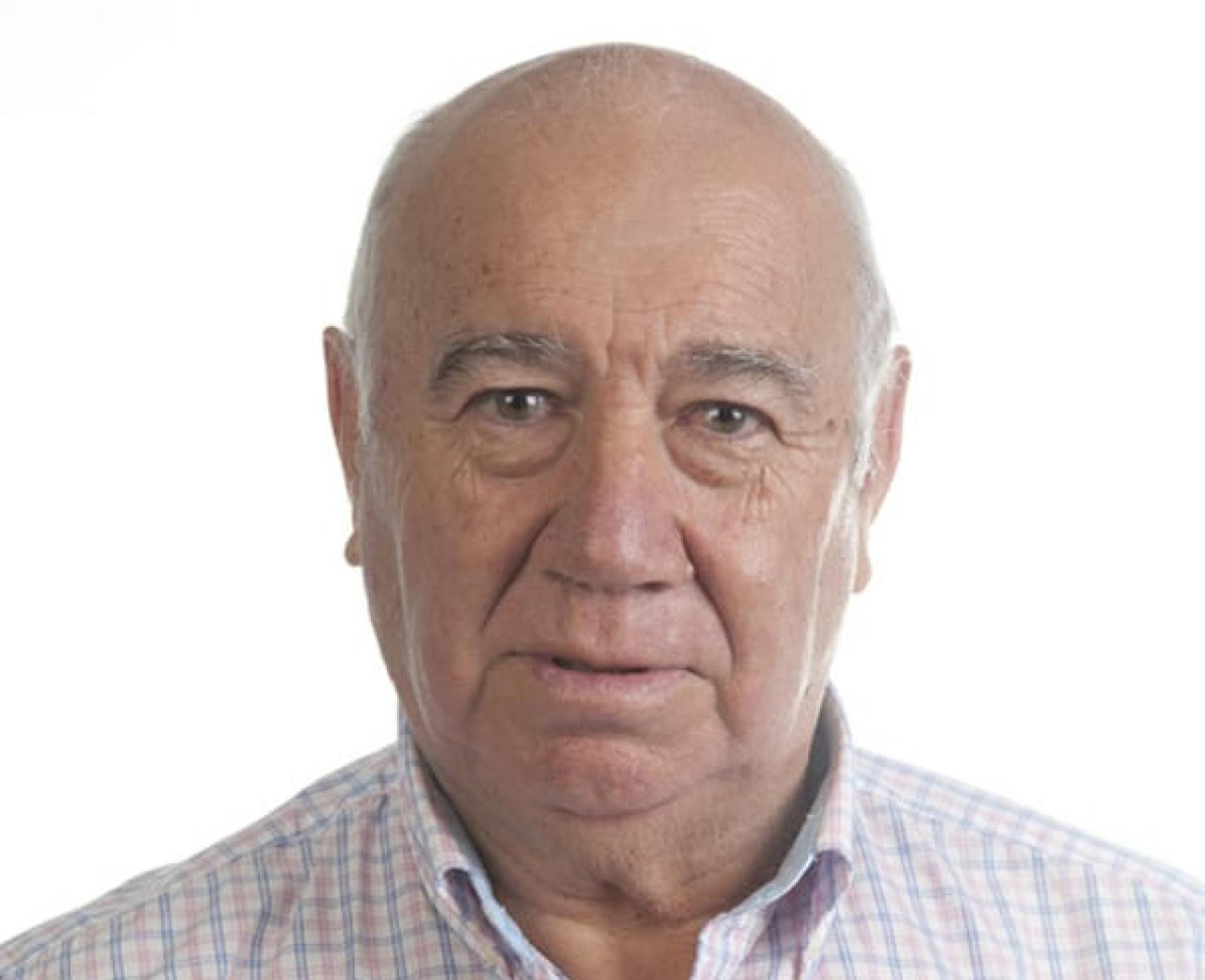 Alberto González González.