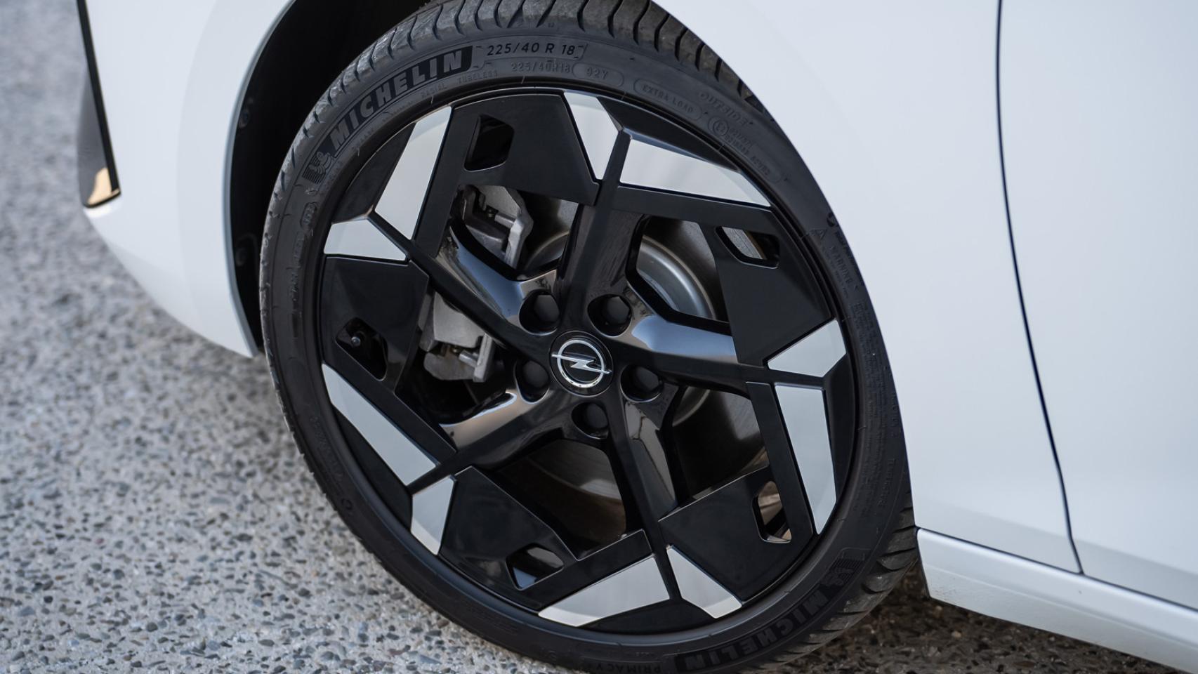Opel Astra GSE