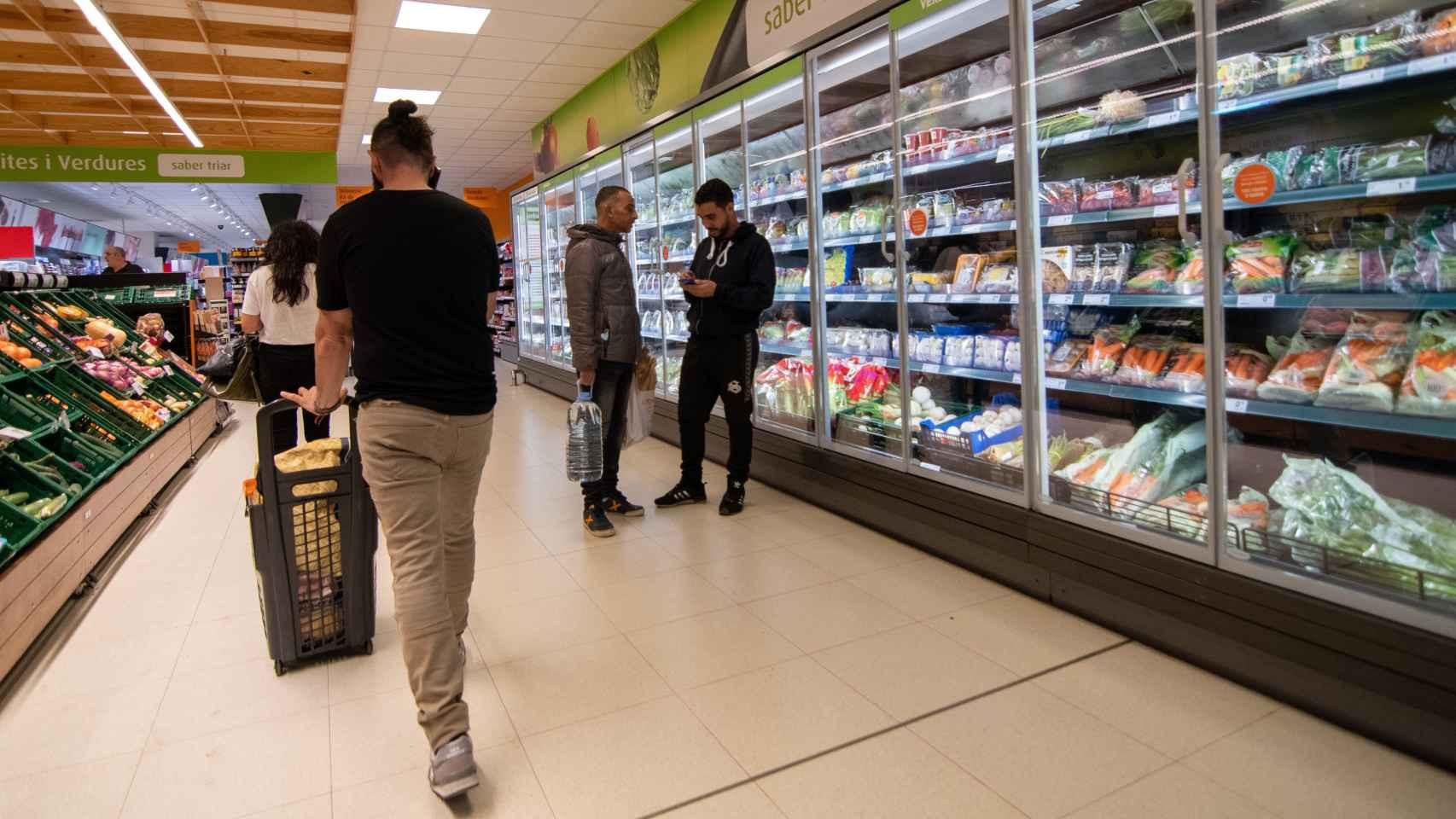 Pasillo de un supermercado.