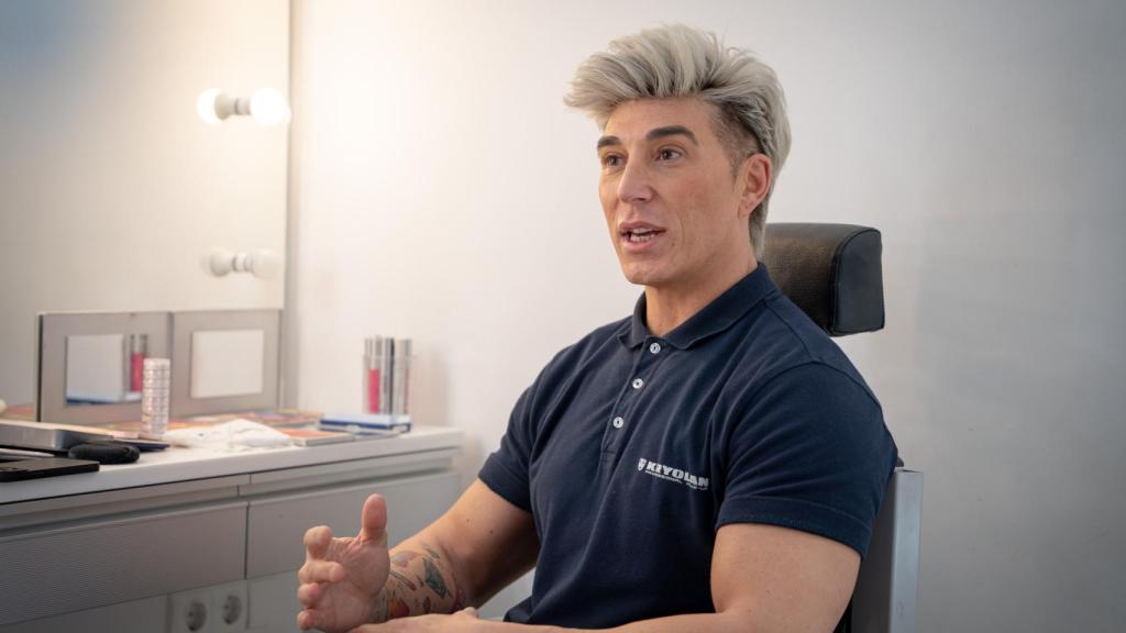 Javier Díez, maquillador y formador de Kryolan.