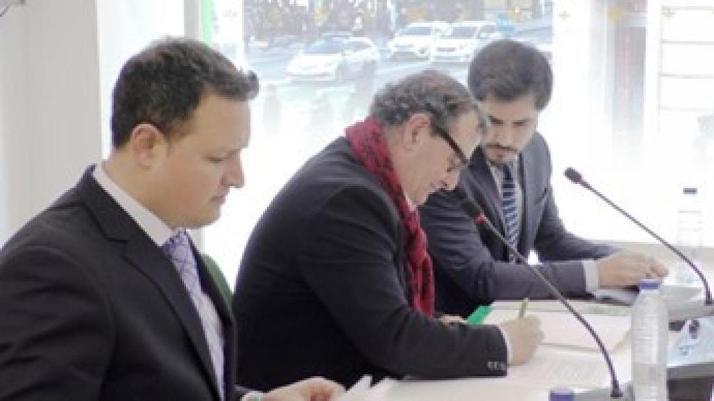 Momento de la firma de colaboración entre ambas entidades