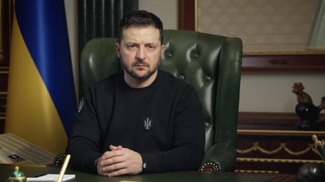 Volodymyr Zelensky durante un acto