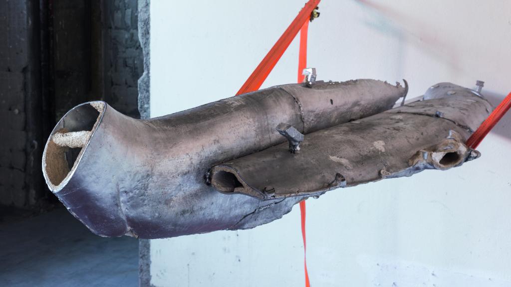 Una de las piezas de June Crespo en la exposición del CA2M
