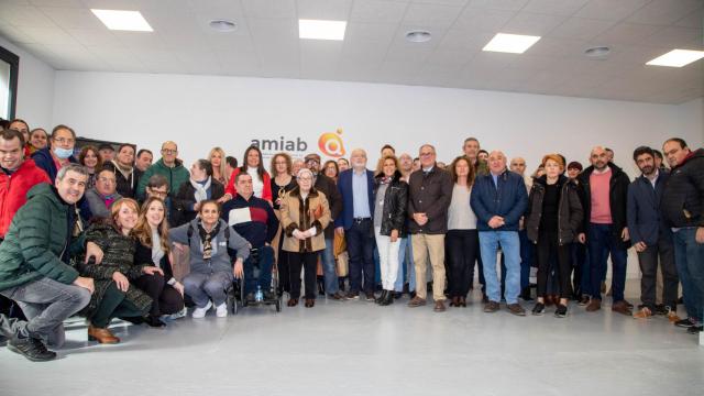 Inauguración del centro. Foto: Amiab.