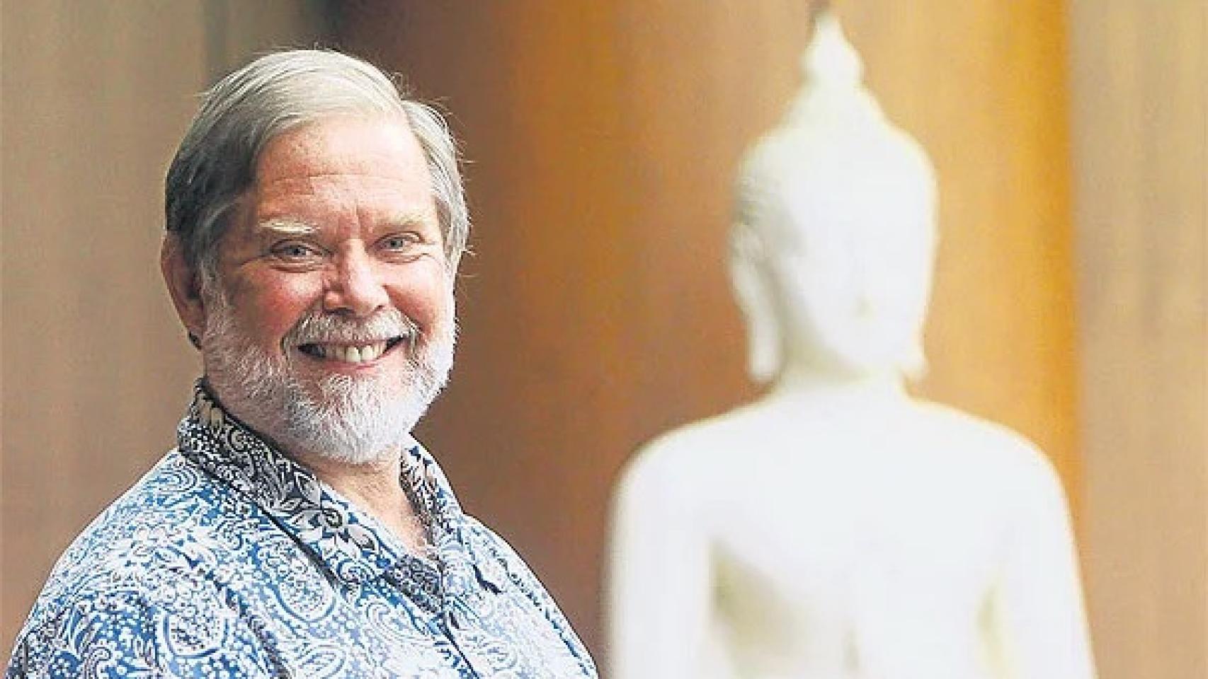 David Loy, maestro budista, es el que acuñó el término 'ecodharma', que combina las preocupación por la ecología con la creencia budista.