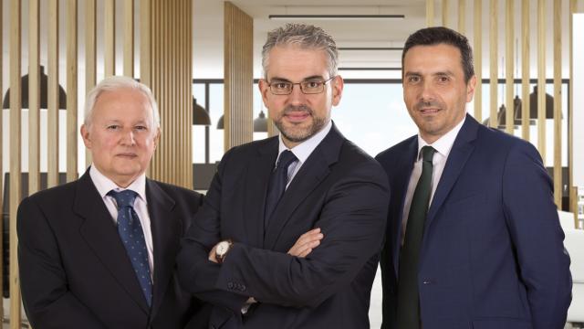 El equipo gestor de Dunas Capital AM: José María Lecube, Alfonso Benito y Carlos Gutiérrez.