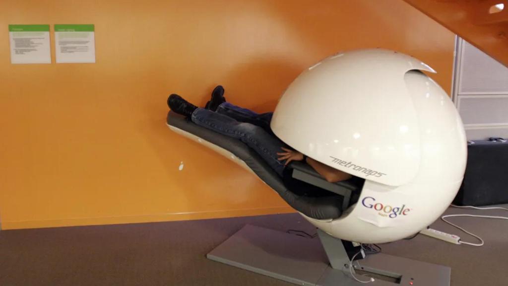 Cápsula de siesta en Google.