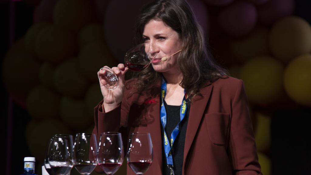 Paz Levinson, Sumiller Ejecutiva de Anne-Sophie Pic, durante su cata