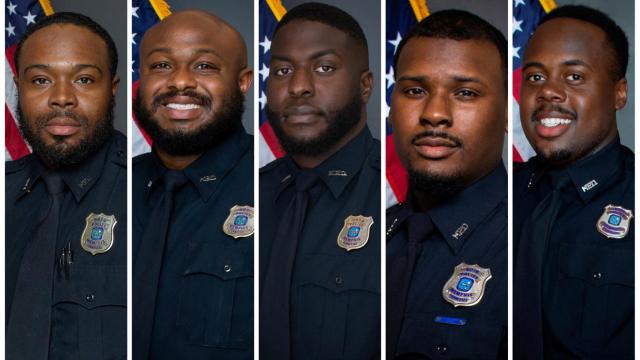 De izquierda a derecha, Demetrius Haley, Desmond Mills, Jr., Emmitt Martin III, Justin Smith y Tadarrius Bean.
