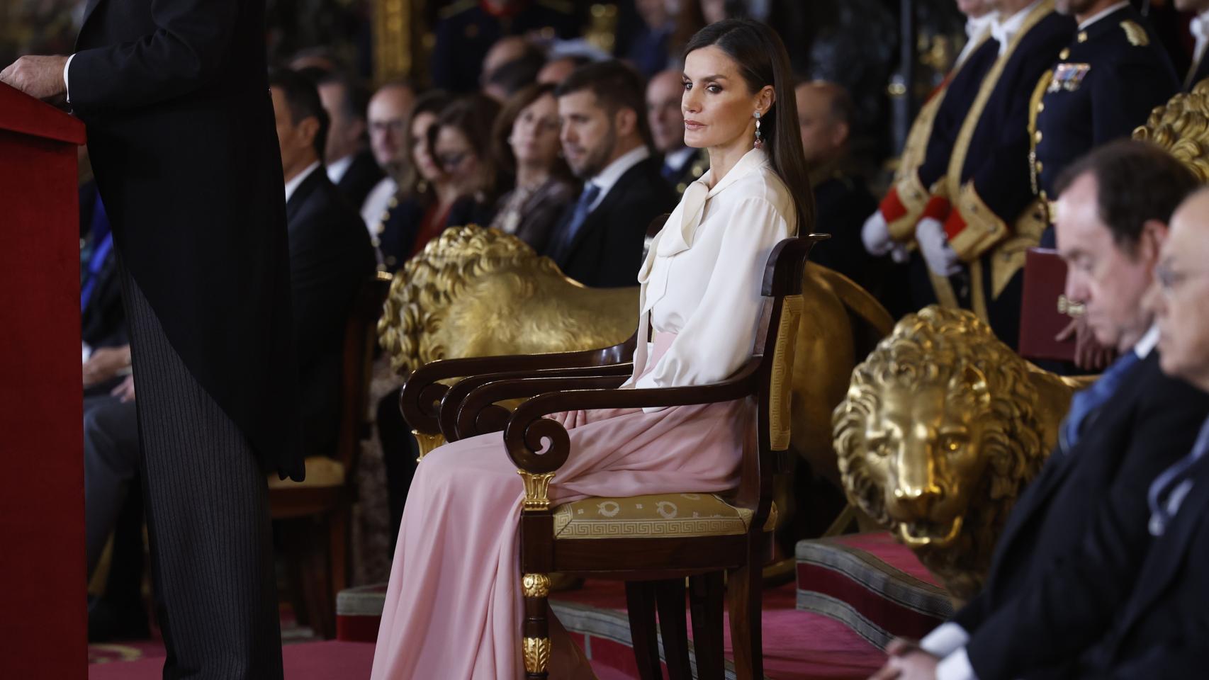 La reina Letizia durante la recepción ofrecida al cuerpo diplomático acreditado en España.