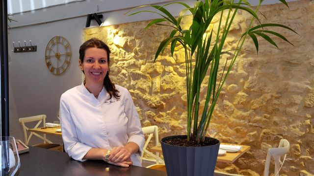 Alba Esteve, en su local de Virgen del Socorro, que ha sido finalista en Madrid Fusión.