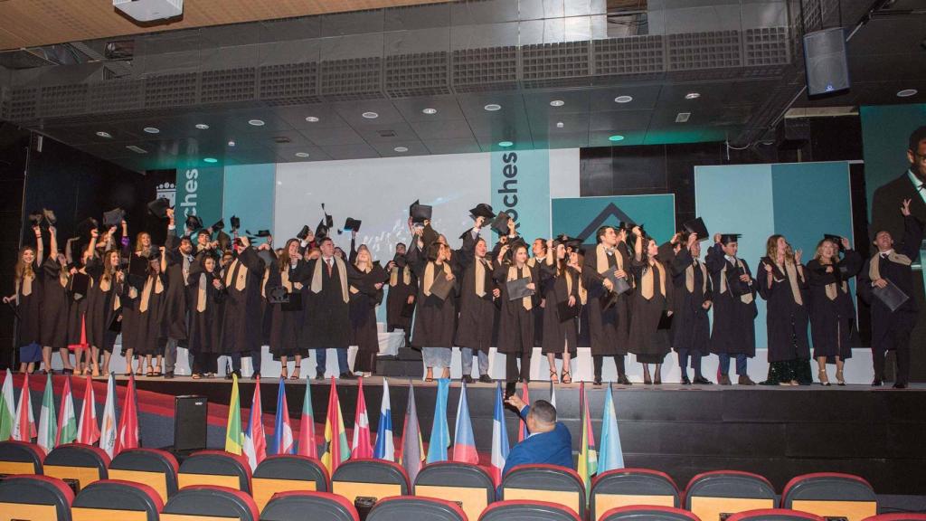 Graduación del Hotel Les Roches Marbella.