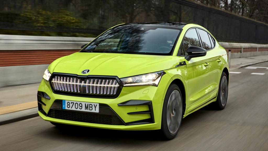 El Skoda Enyaq Coupé RS iV incorpora la parrilla Crystal Face.