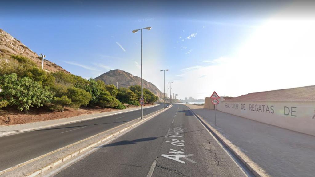 El accidente ha tenido lugar en la avenida Villajoyosa.
