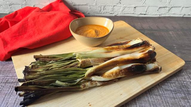 Cómo cocinar calçots en casa (sin hacer fuego)