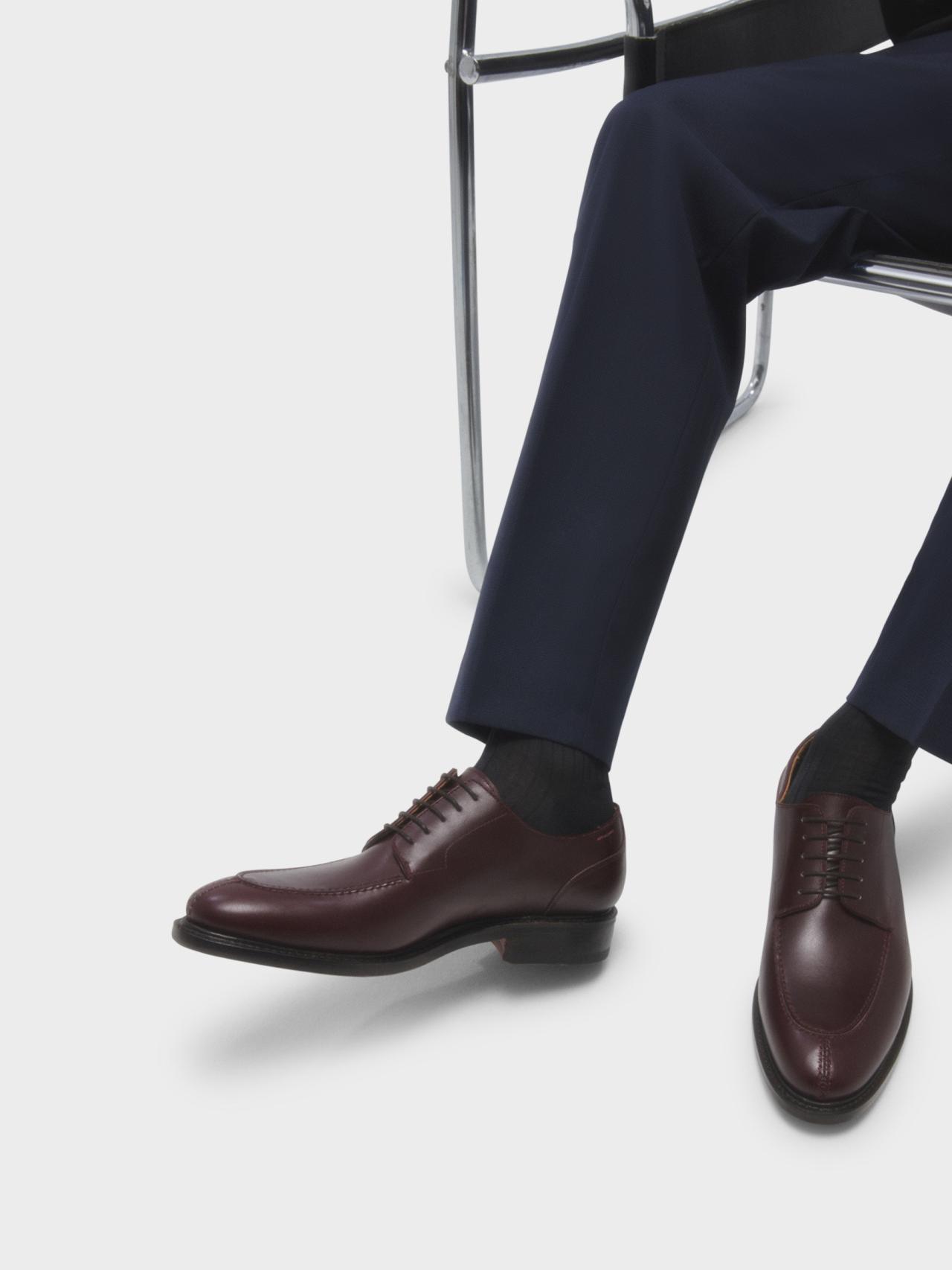 Modelo con zapatos de Glent en su última campaña de moda.