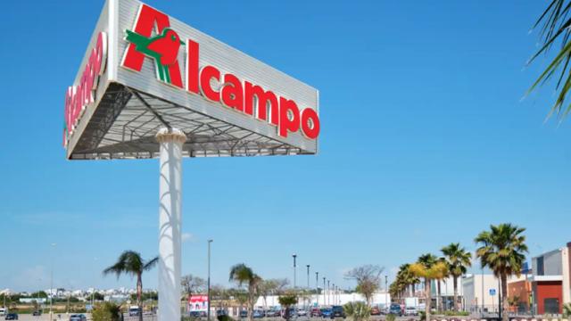 Fachada del centro comercial Alcampo