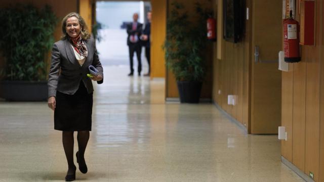 La vicepresidenta primera y ministra de Asuntos Económicos y Transformación Digital, Nadia Calviño, en el Ministerio.