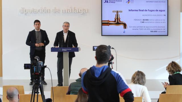 Francisco Salado este lunes en la presentación del estudio a los medios de comunicación.