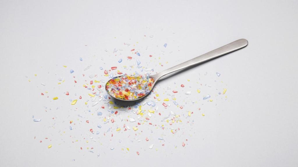 Los microplásticos en la sangre, la leche materna y la placenta: la invasión silenciosa