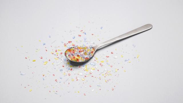 Los microplásticos en la sangre, la leche materna y la placenta: la invasión silenciosa