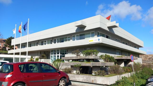 El Instituto Español de Oceanografía de A Coruña: un edificio de sombrero parabólico