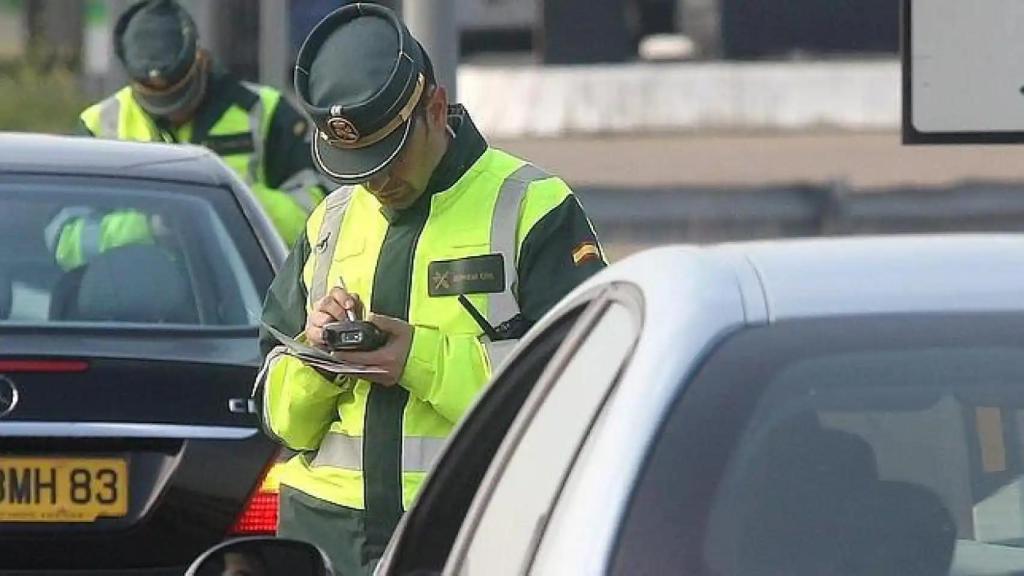 Control de un Guardia Civil de Tráfico.