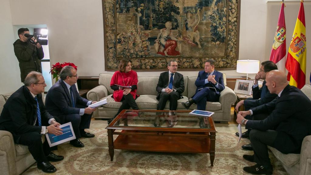 Un momento del encuentro en el Palacio de Fuensalida