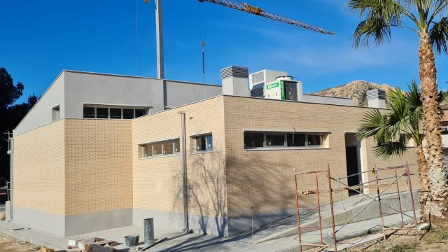 Obras de mejora en el colegio Antonio Machado de Elda.