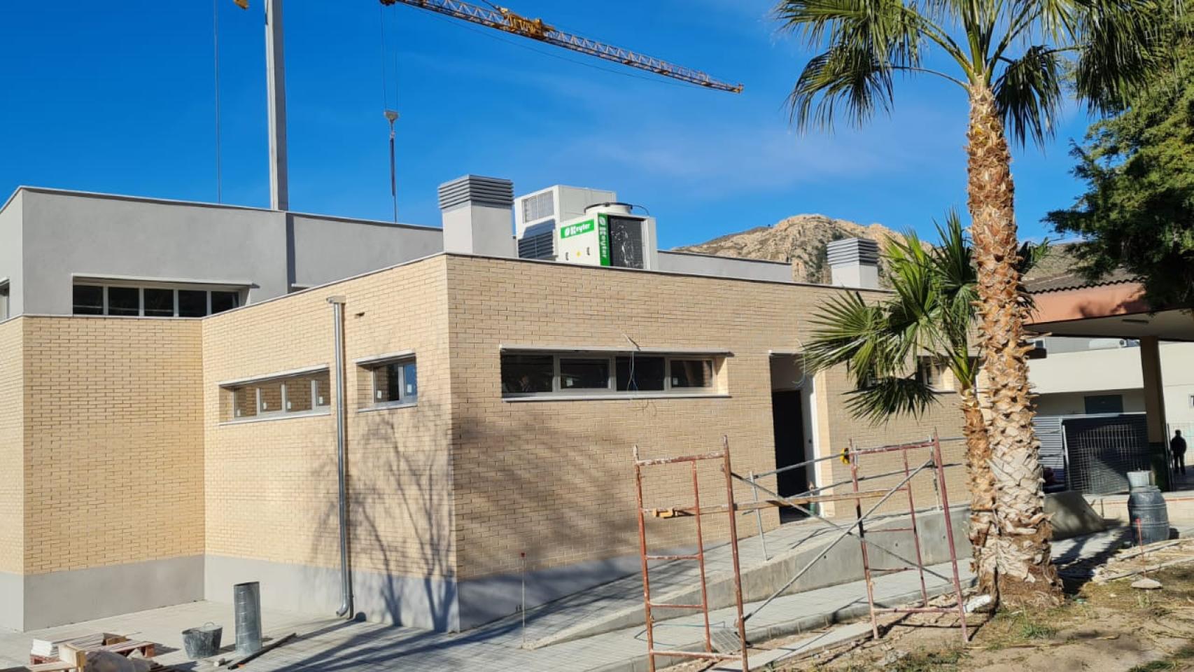 Obras de mejora en el colegio Antonio Machado de Elda.