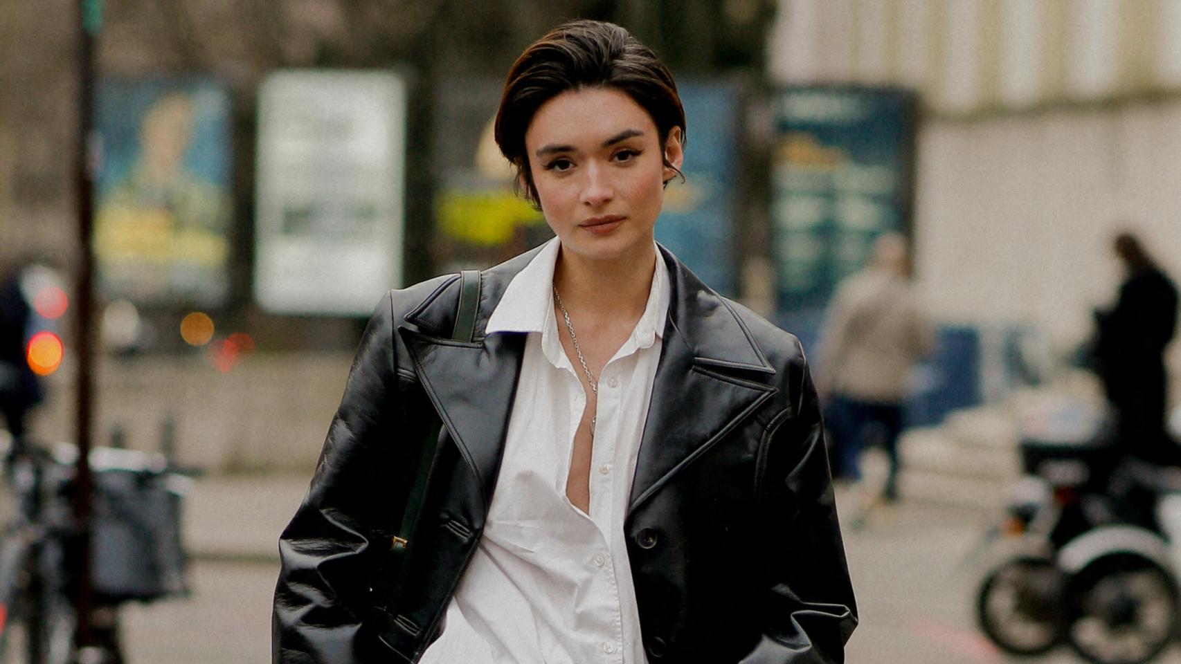 10 camisas blancas con detalles diferentes para ir a la oficina con estilo