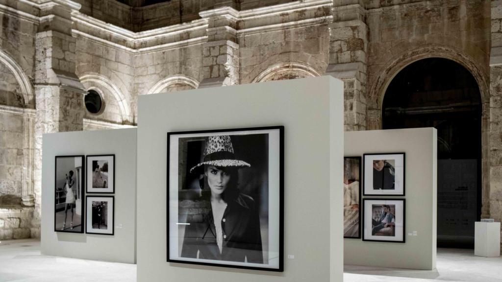 Paneles de la exposición en el Monasterio de San Juan