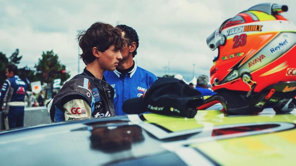 Federico Gutiérrez Hoppe tras una carrera de la NASCAR