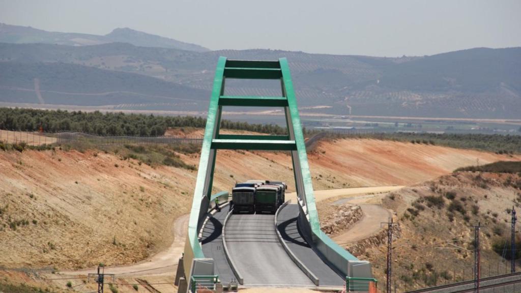 Imagen de archivo de parte de la obra del Eje Ferroviario Transversal de Andalucía ejecutada.