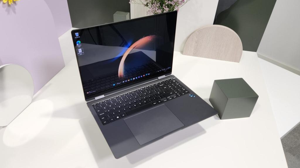El portátil Samsung Galaxy Book3 Pro 360