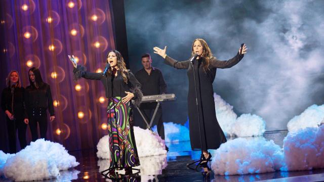 Azúcar Moreno versionan ‘Ay Mamá’ en ‘Días de Tele’