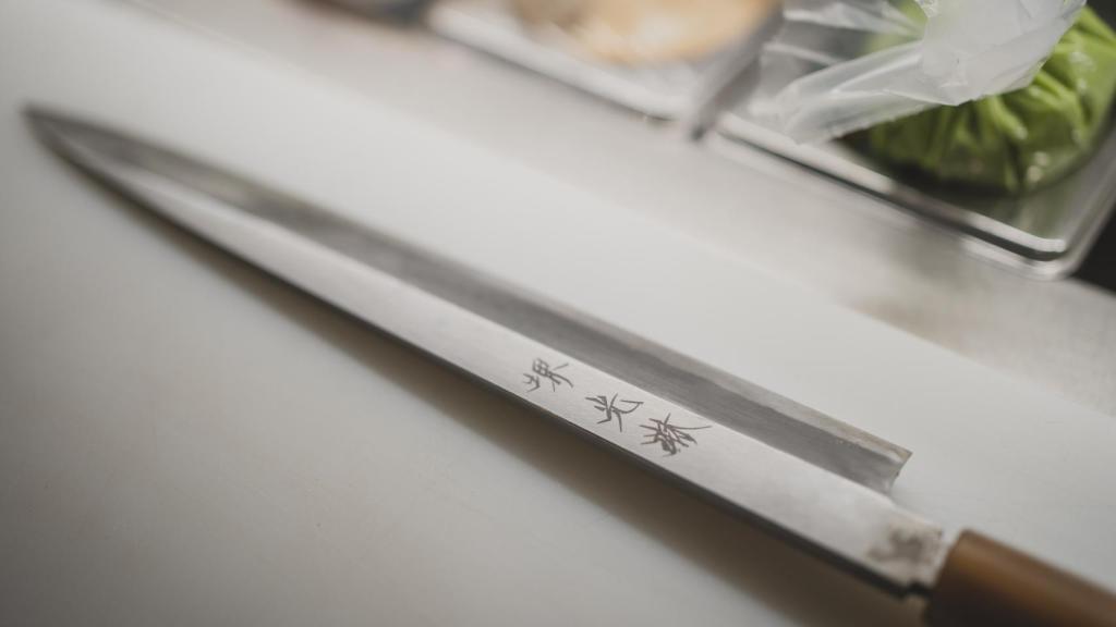 El cuchillo que utiliza Fabiola Lairet para cortar sushi.
