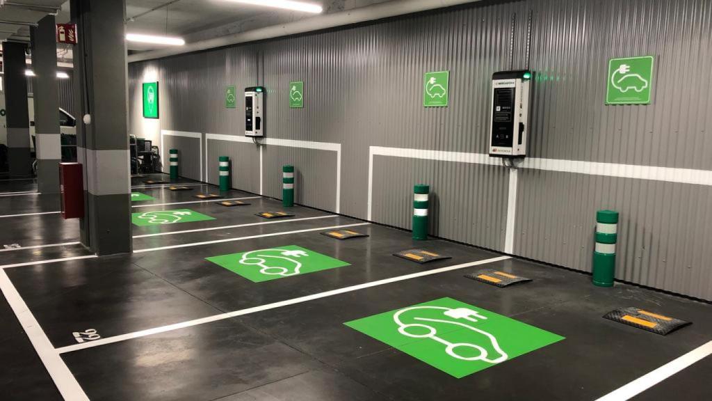 Puntos de recarga para vehículos eléctricos.