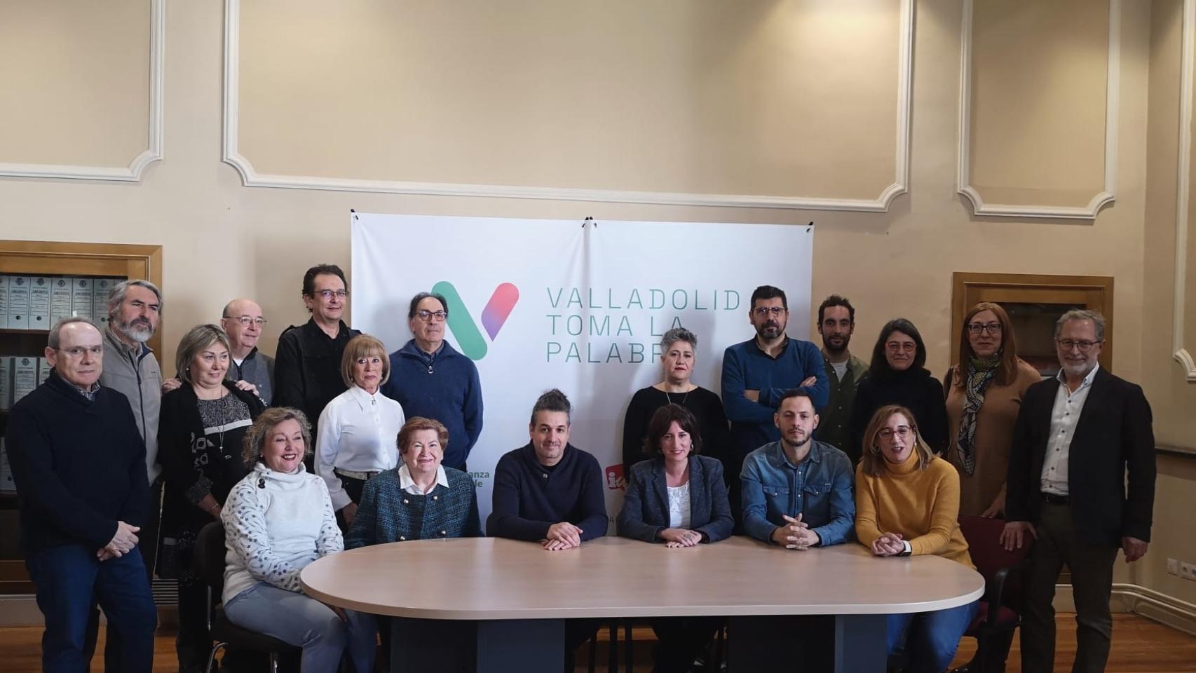 Candidatos de VTLP, presentes este jueves en el Ayuntamiento.