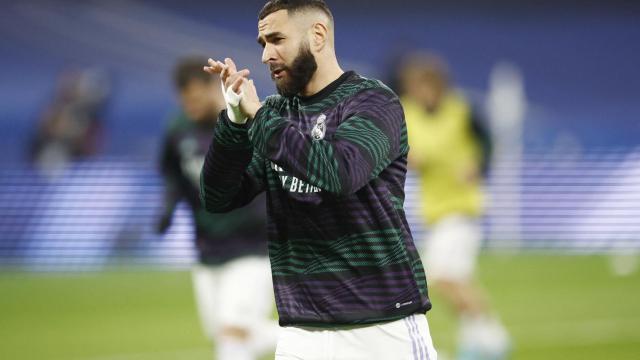 Karim Benzema, en el calentamiento del Real Madrid - Valencia.