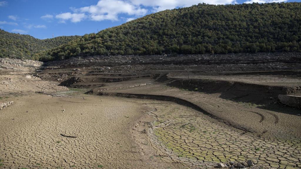 Vista del pantano de Rialb, el que abastece a Bacelona, a 24 de noviembre de 2022.