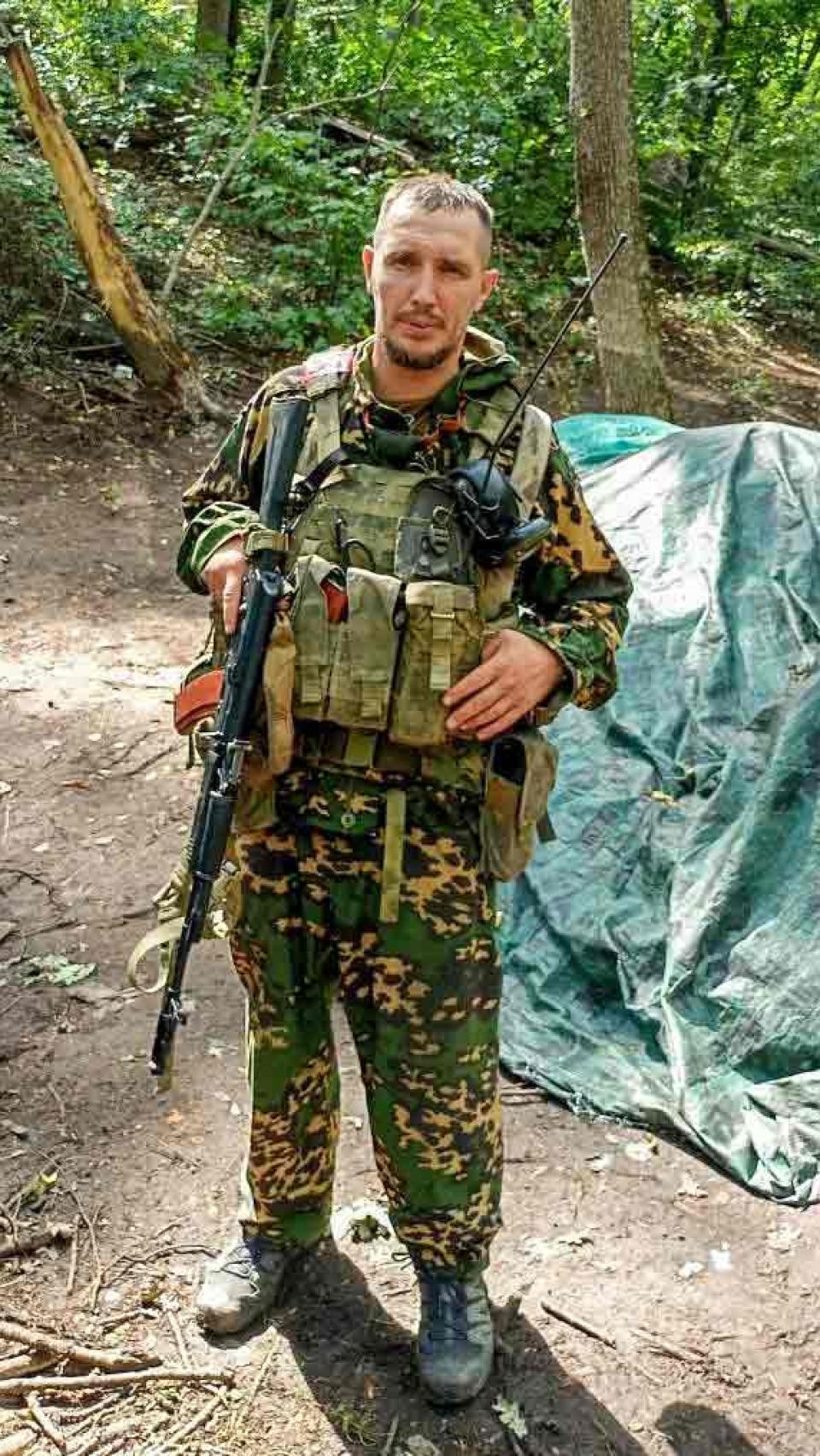 Gariyev en el frente de Járkov (Ucrania), en algún lugar de los bosques cerca de Slavyansk.
