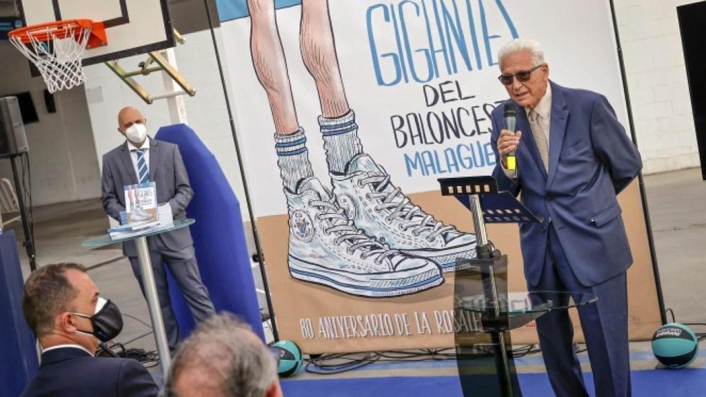 Alfonso Queipo, durante la presentación del libro 'Gigantes del baloncesto malagueño'.