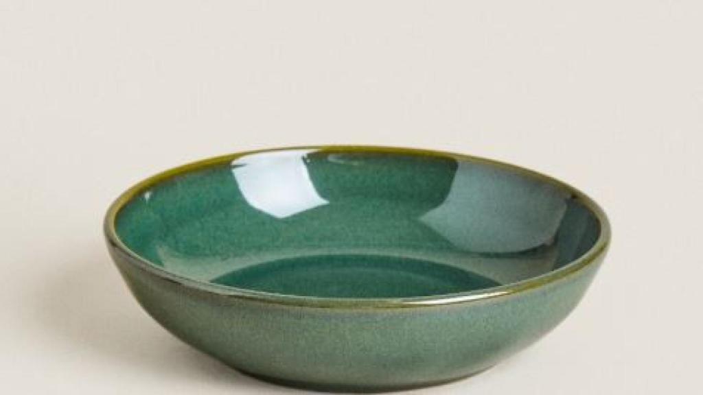 Plato hondo de Zara Home.