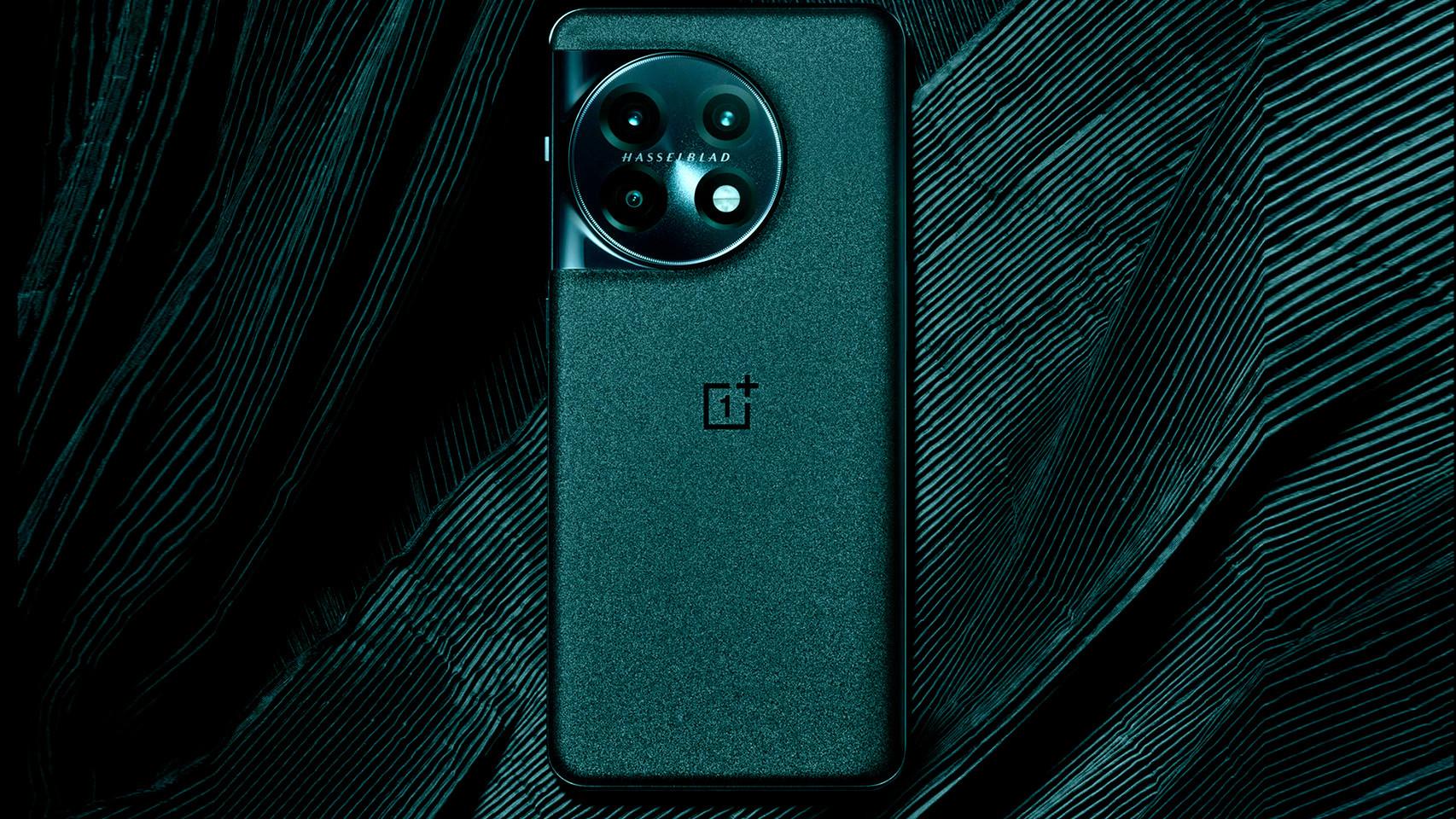 El OnePlus 11 es un teléfono móvil que recibirá cuatro actualizaciones a Android