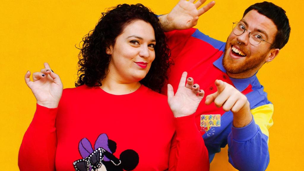 Beatriz Cepeda (Perra de Satán) y Enrique Aparicio (Esnórquel) lanzan un libro basado en su pódcast '¿Puedo hablar!'.
