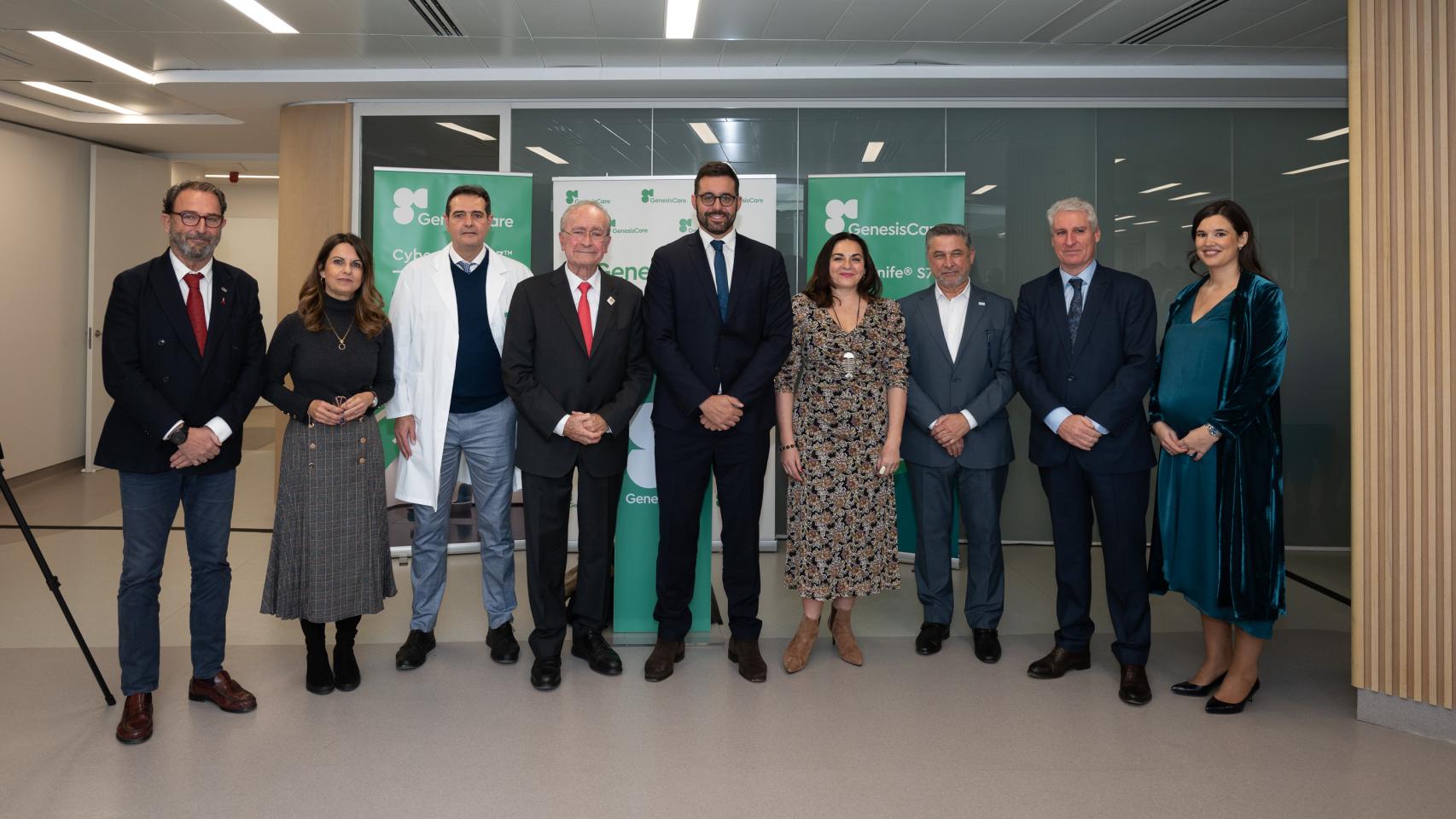 Un momento de la inauguración del centro GenesisCare este viernes en Málaga.