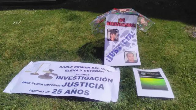 Manifestación de las familias en la Audiencia provincial de Lugo.